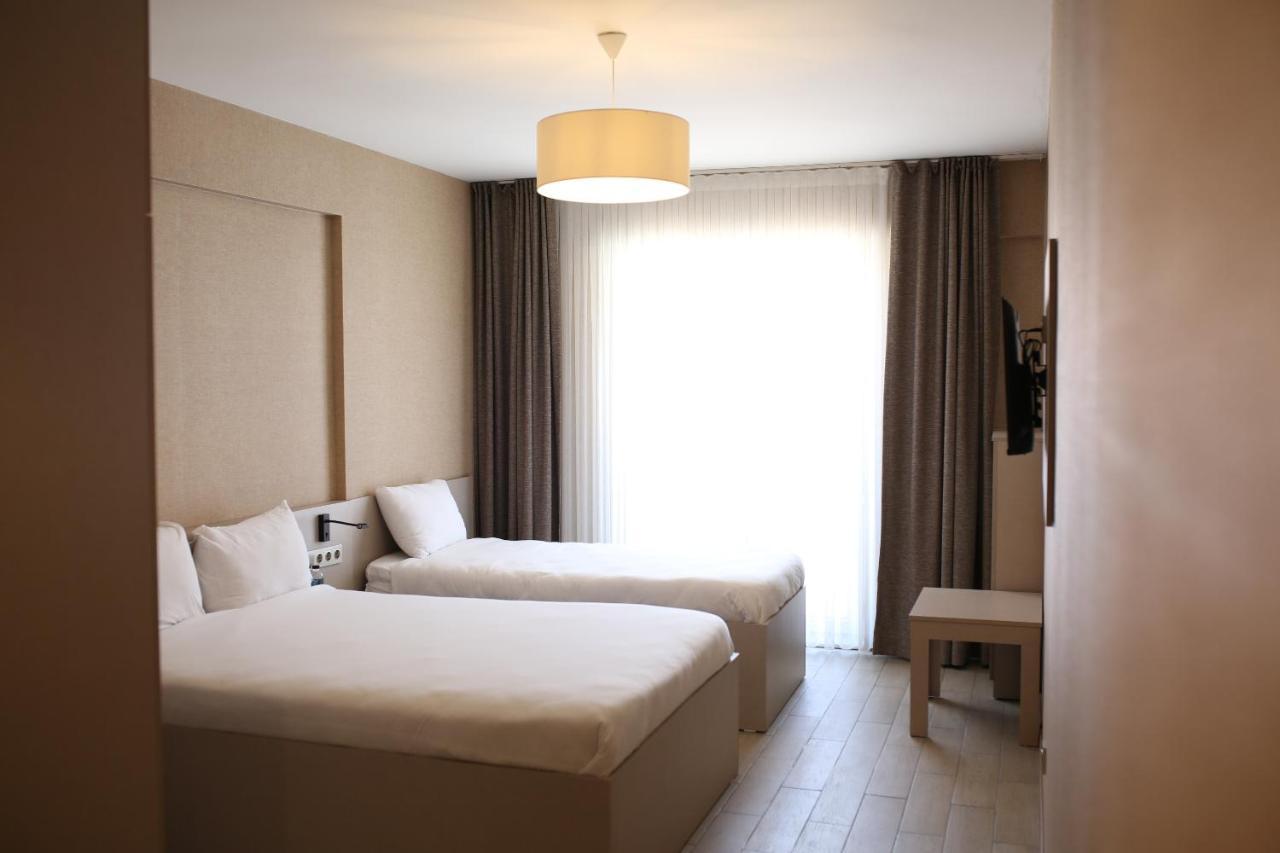 Cinas Hotel เอสเกซีเฮียร์ ภายนอก รูปภาพ