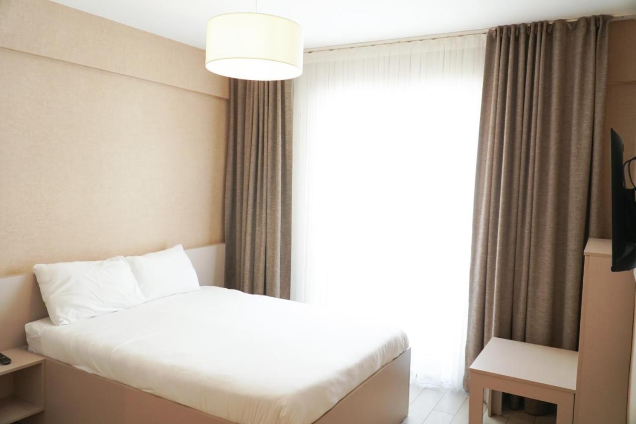 Cinas Hotel เอสเกซีเฮียร์ ภายนอก รูปภาพ