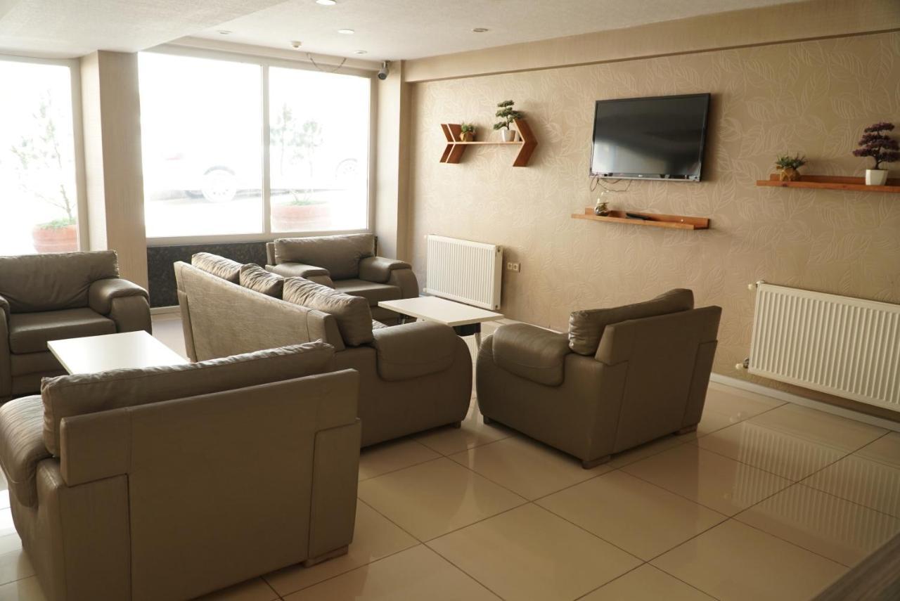 Cinas Hotel เอสเกซีเฮียร์ ภายนอก รูปภาพ